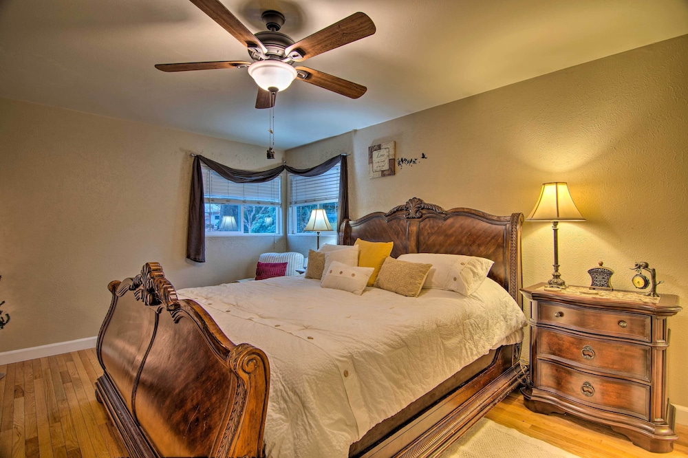 Denver Vacations - Modern Creekside Home: 9 Mi to Downtown Denver - Property Image 4