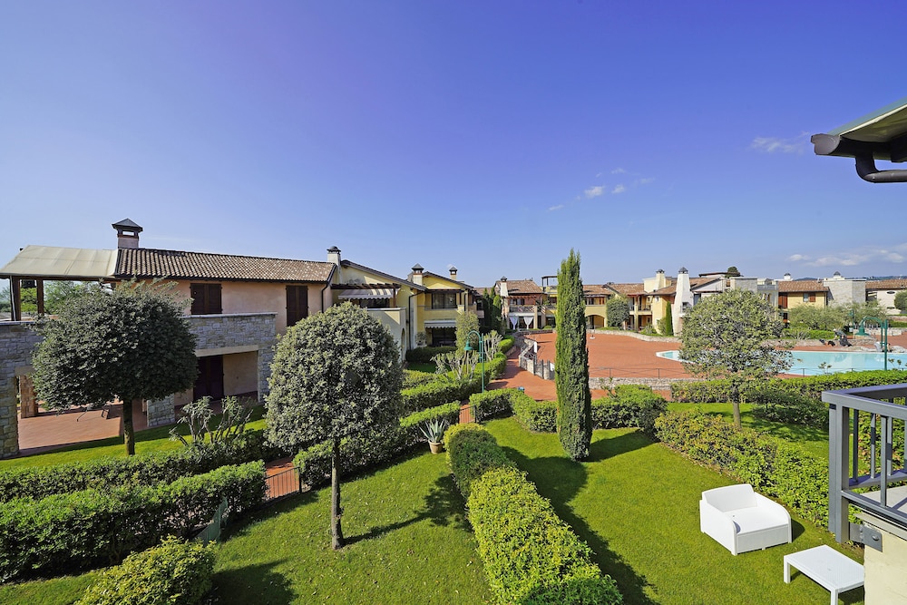 La Rocca 2-11 by Wonderful Italy