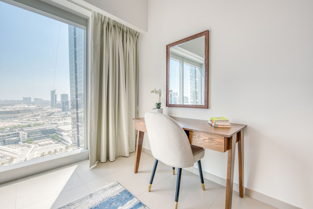 Capital Living On Reem: The Arc Towers