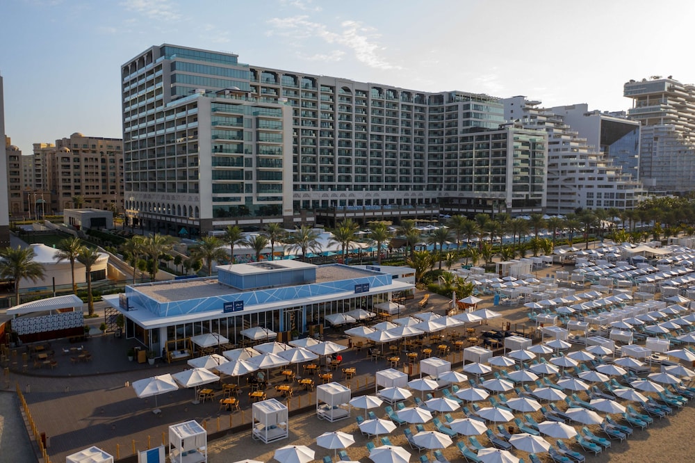 Hotel Hilton Dubai Palm Jumeirah - Image 1