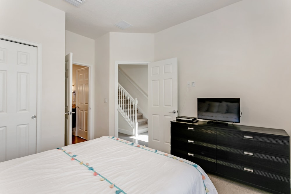 17331serblvd view 5