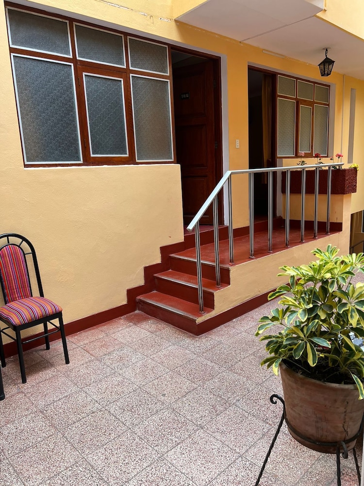 Huayna House Go