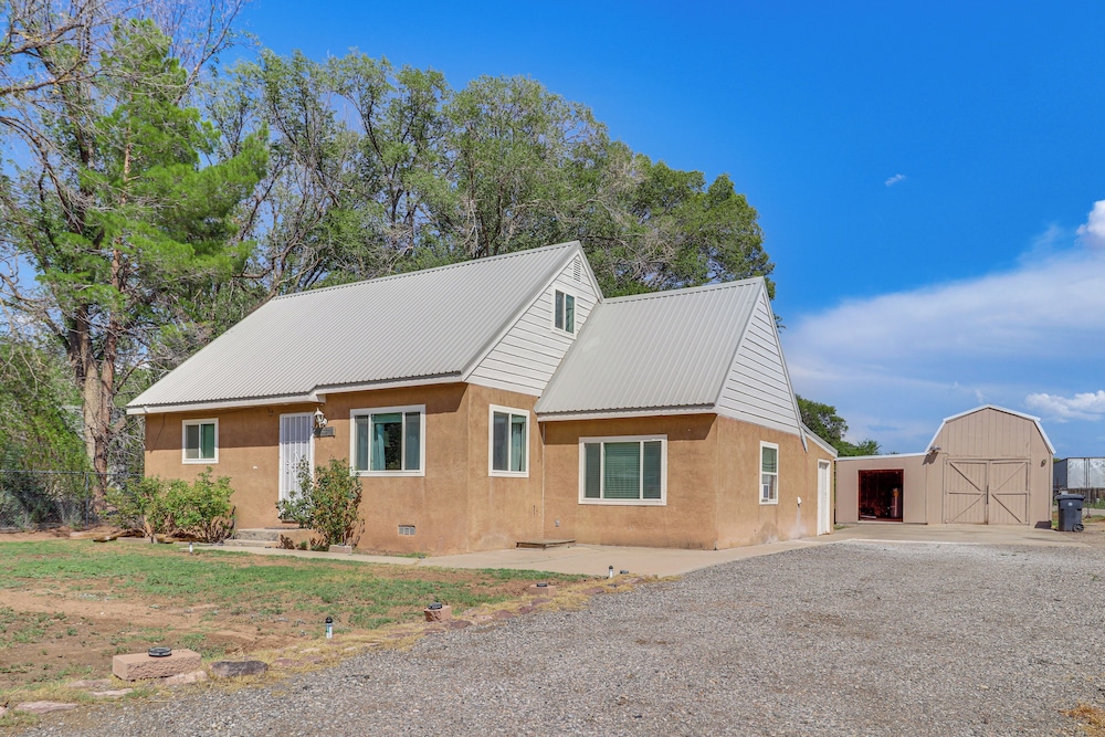 Family-friendly Albuquerque Home Near Rio Grande! view 2
