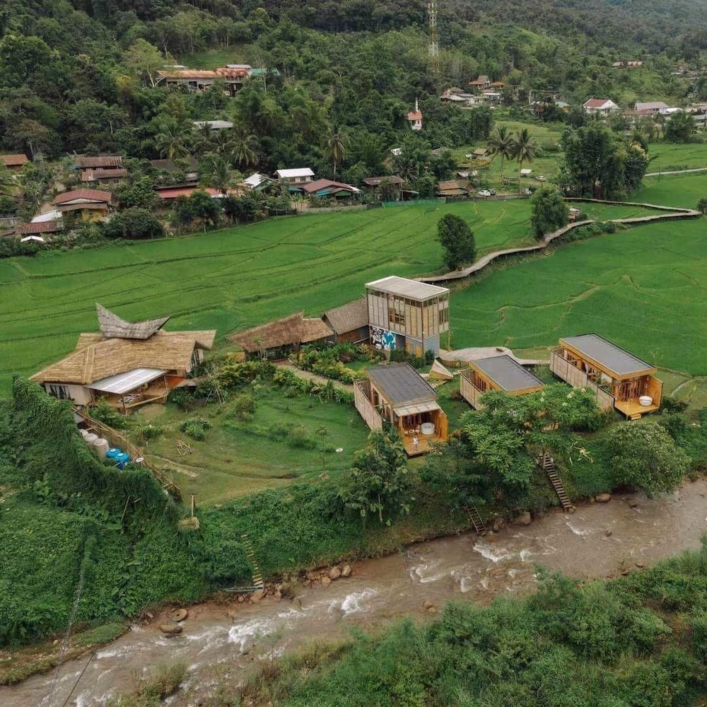 Lomhaijai Homestay