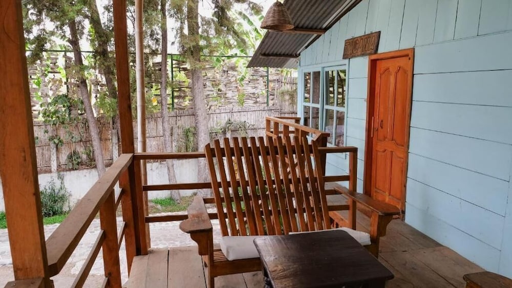 Ati Hostel & Beach Club