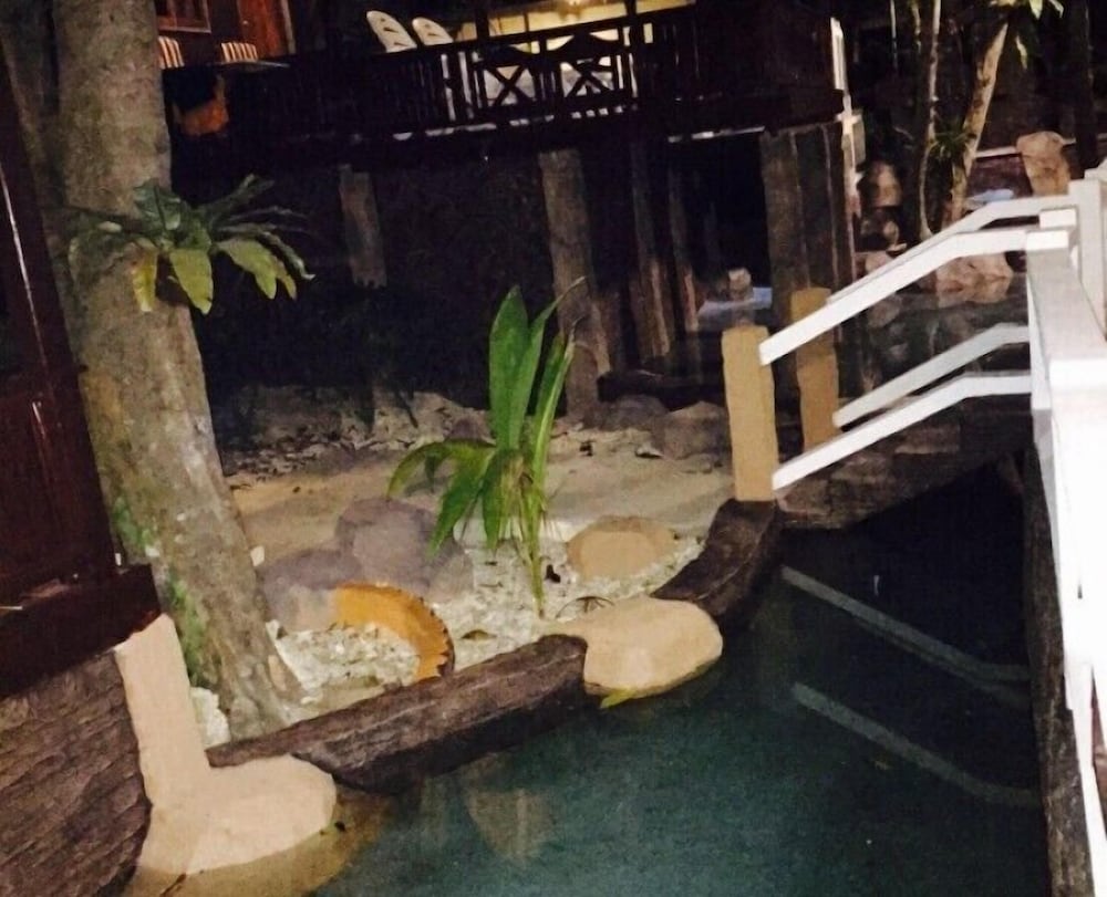 Shari-La Island Resort
