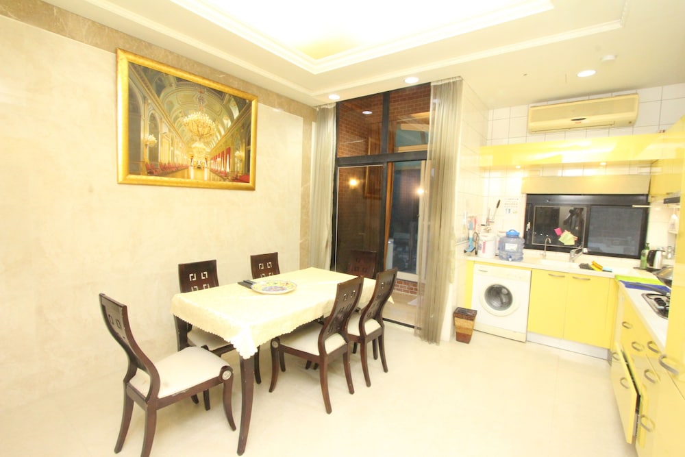 Peace Art Villa