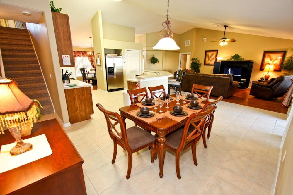 217 Legacy Park - Image 2