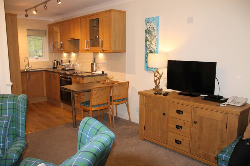 Loch Rannoch Highland Club Lochside Lodge 07