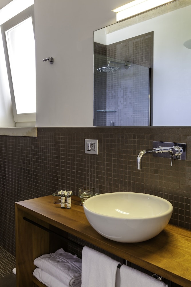 Tenuta Monticelli Bio Relais