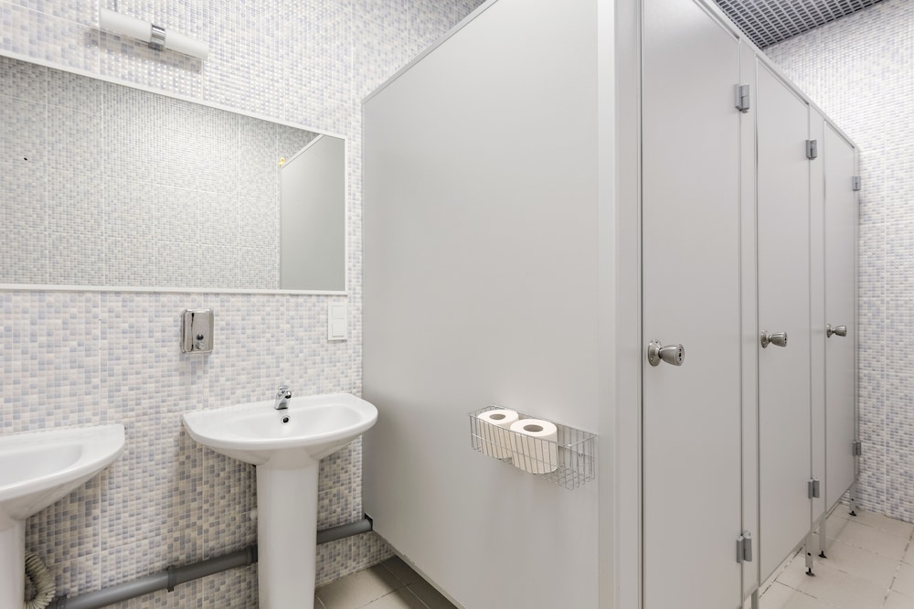 Metro-Tour Hostel