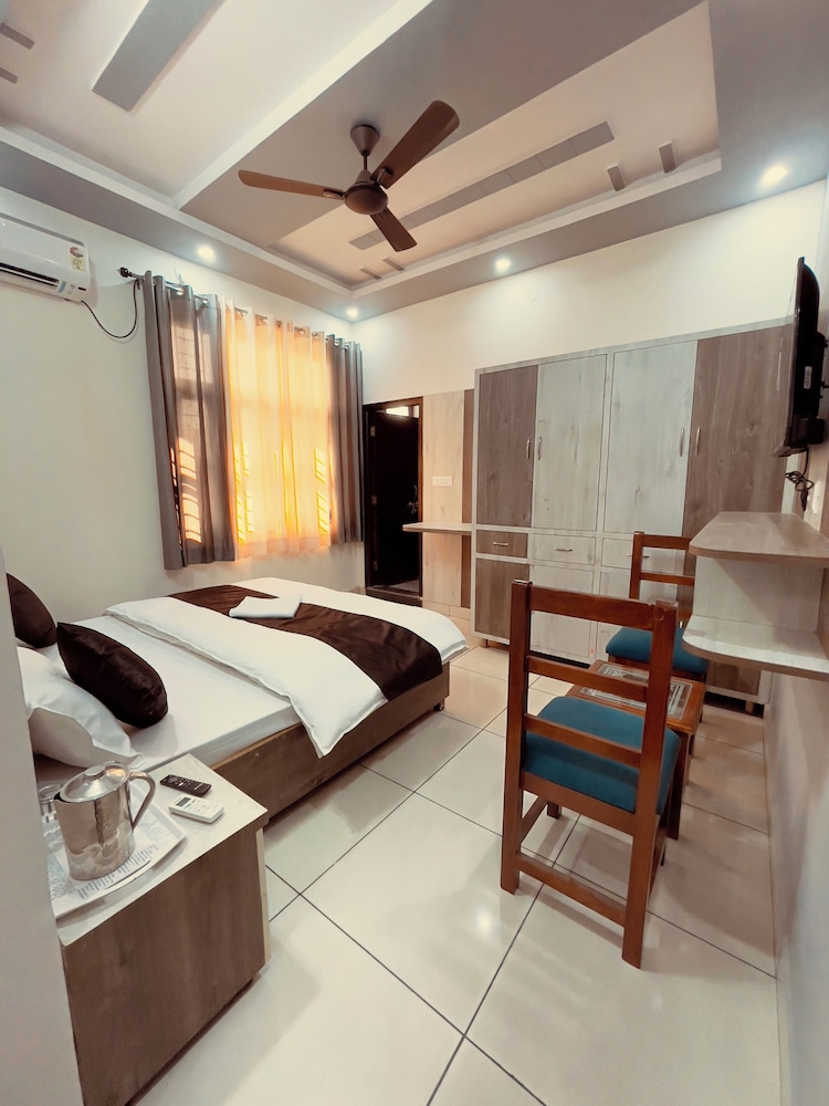 Vishram Guest House