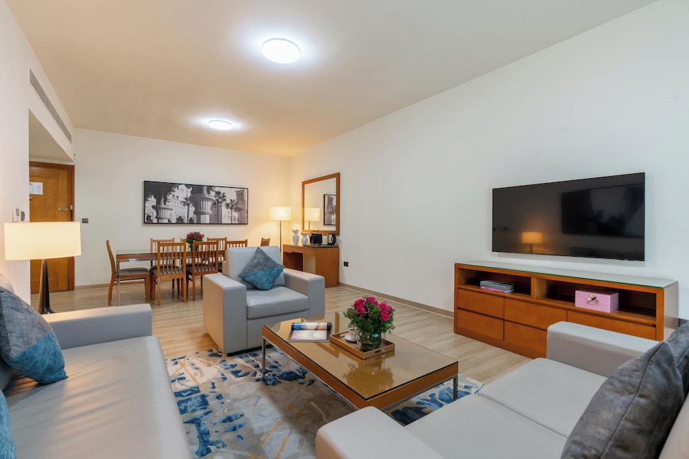 Golden Sands 10 Hotel Apartments