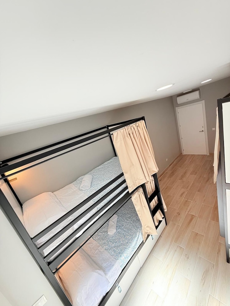 Hostel Vam Torrejon