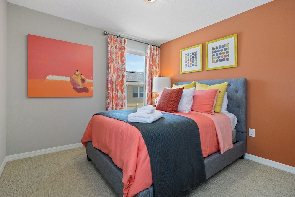 Stunning 4Bd Sleeps9 w Jacuzzi Close to Disney Compass Bay 5113 - Image 3