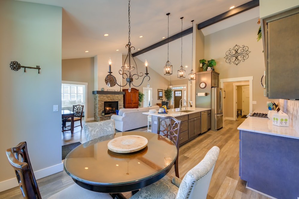 Sandpoint Vacations - Modern Sandpoint Home w/ Lake Pend Oreille View! - Property Image 14