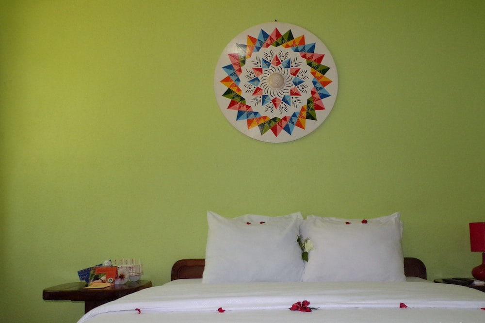 Mycasa's Bed and Breakfast