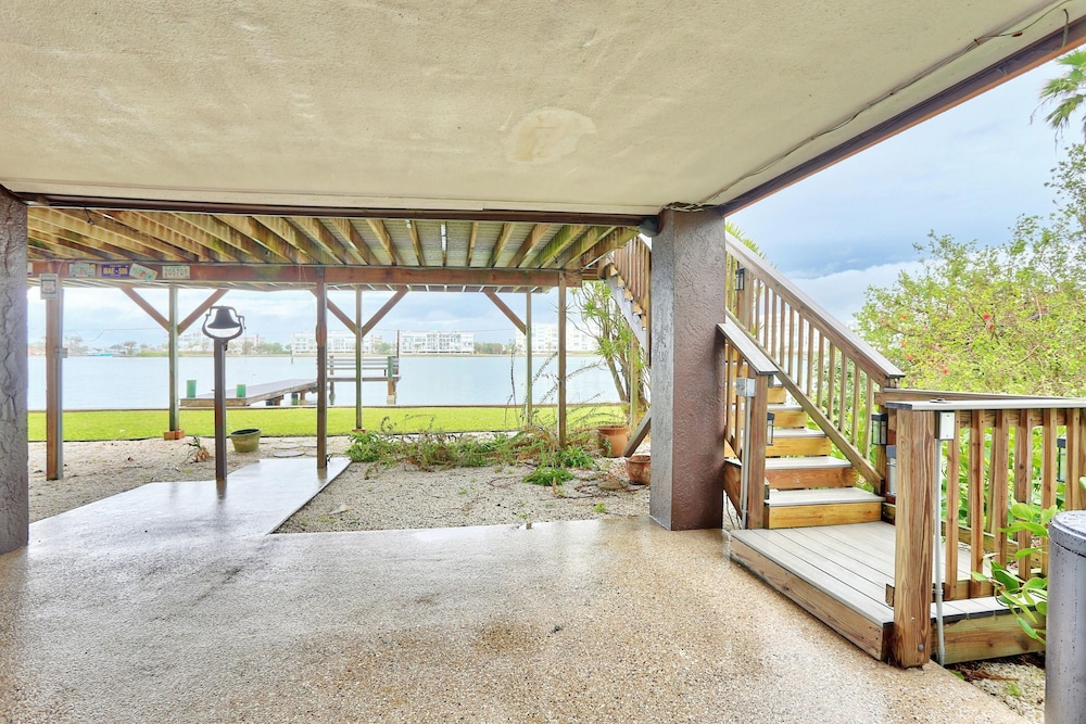 Paradise Along Boca Ciega Bay
