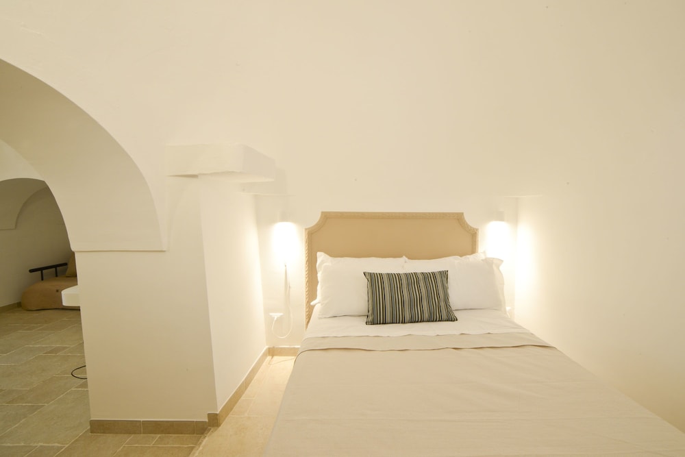 Villa, Trulli e Piscina nel Cuore della Valle d'Itria