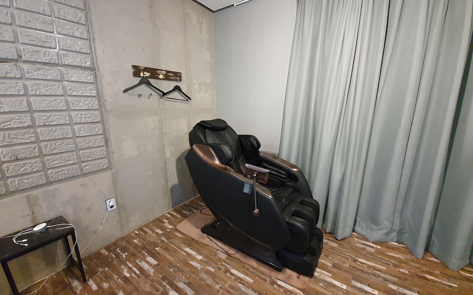 Photo 18
