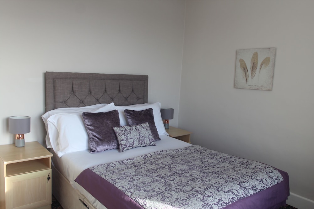 Bryn-Y-Mor Hotel