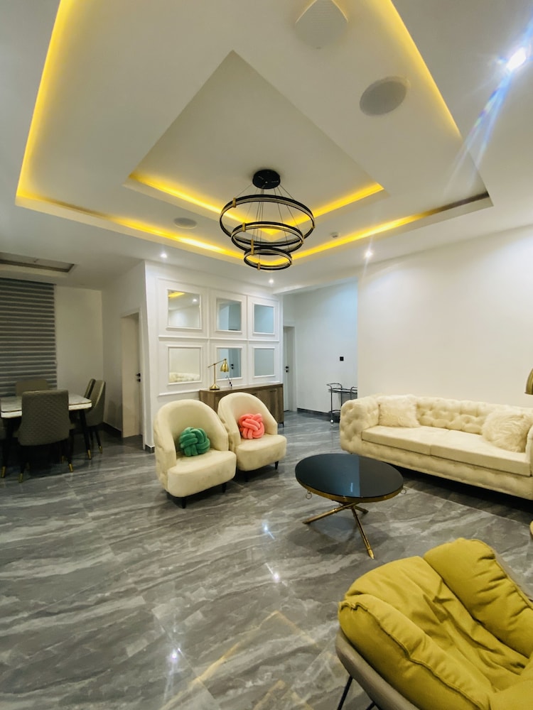 Infinity Luxury Apartment view 3