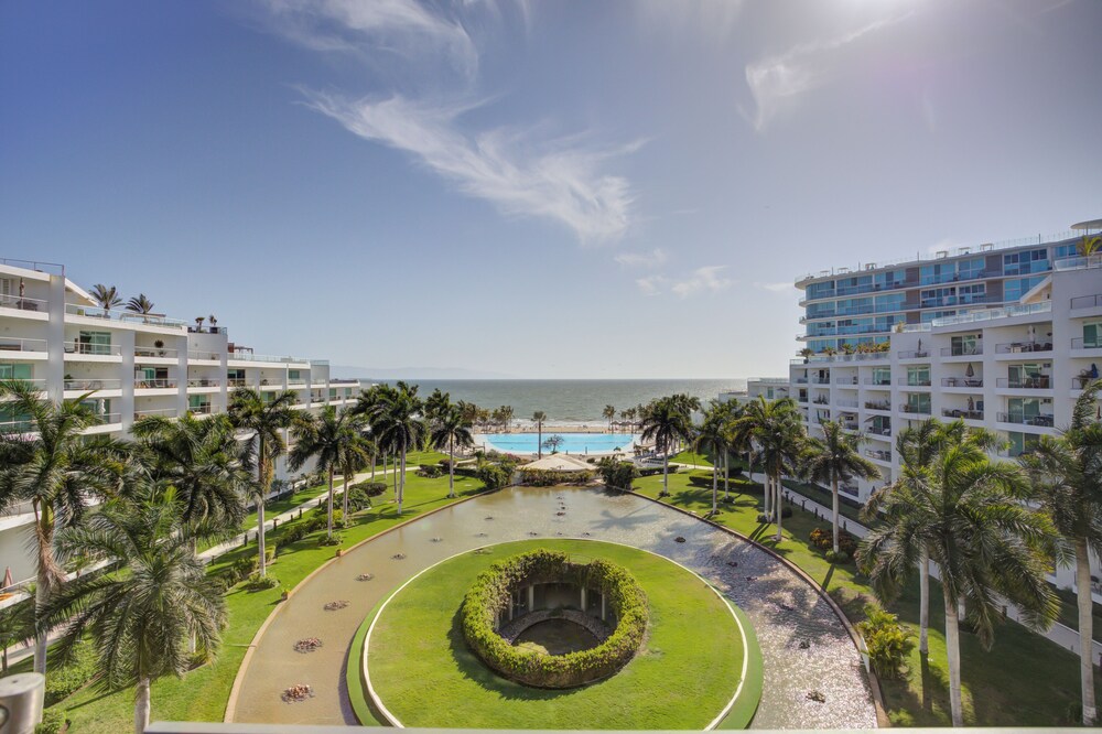 Aria Ocean Condominios