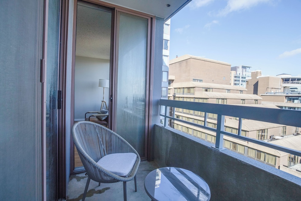 Cozy Pentagon City Retreat