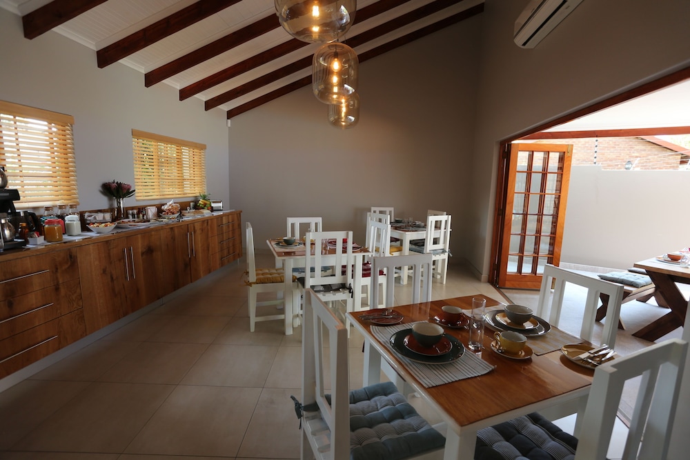 Rhino Coast Guest House