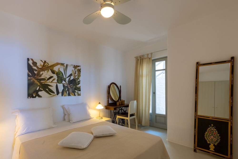 Kea Village Suites & Villas