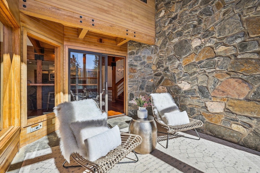 Summit Solitude Estate 3 Bedroom Home