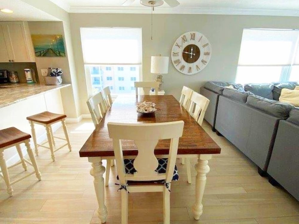 Sea Oats Beach Resort by Liberte