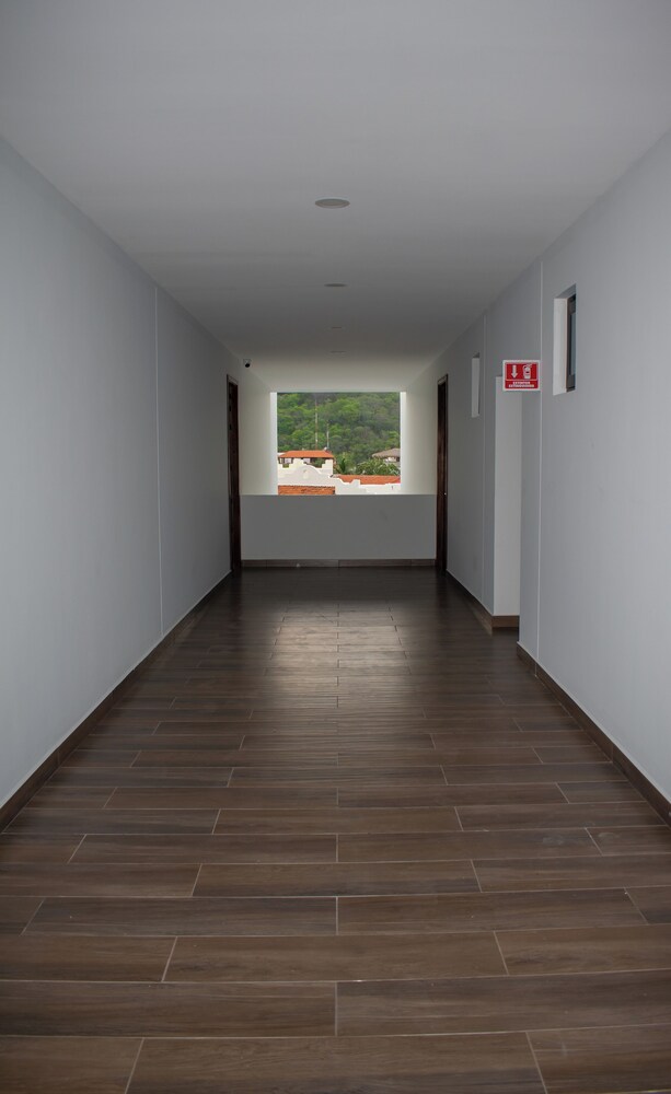 EOS Suites