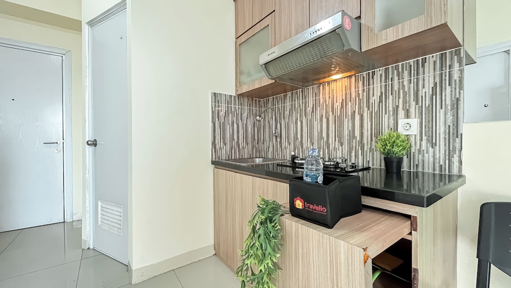 2Br Apartment Direct Access To Mall At Green Pramuka City