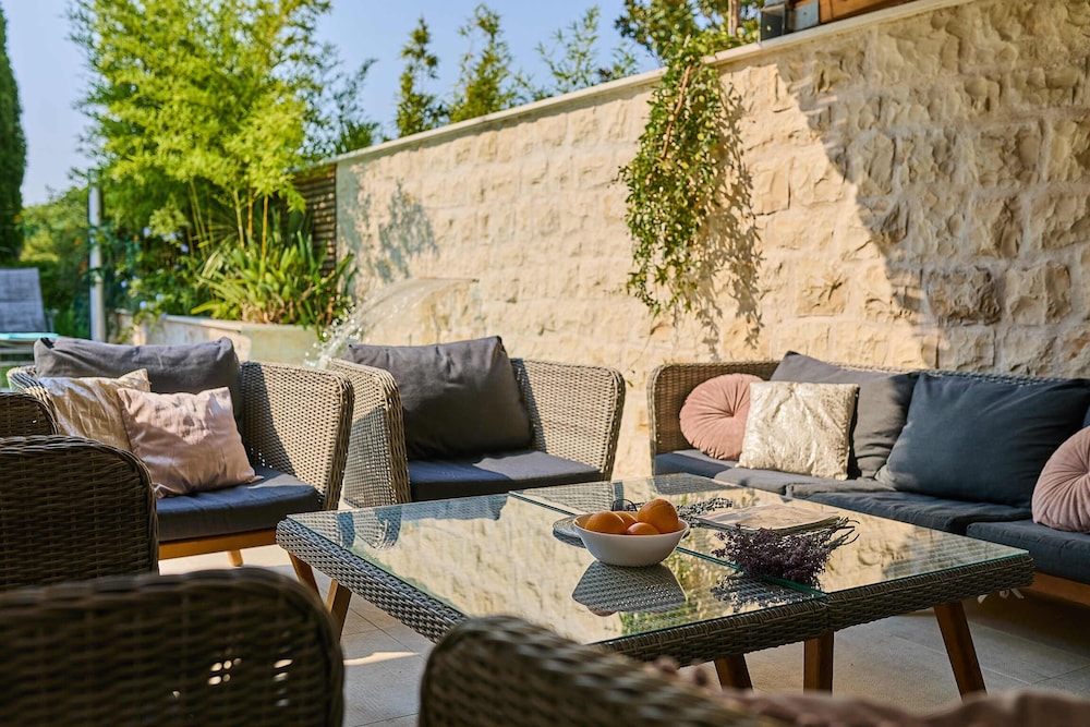 Hedera Estate, Villa Hedera