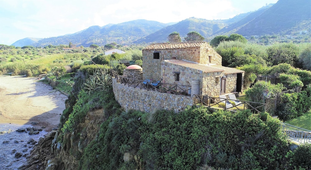 Villa La Giara view 2