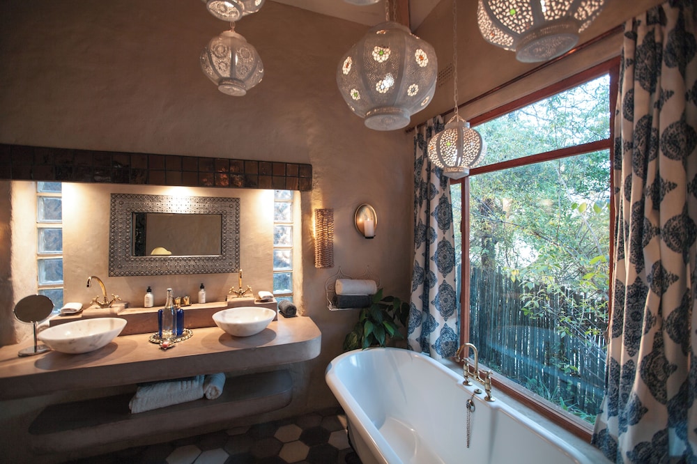 Tongabezi Lodge