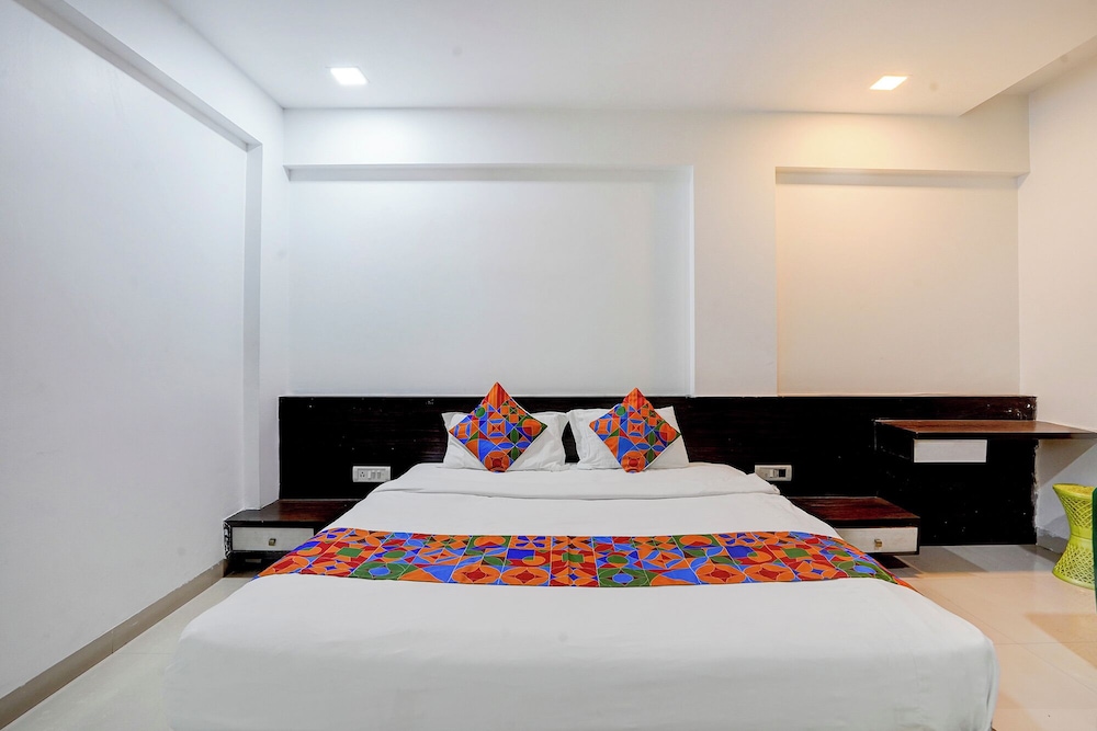 FabHotel Paradise Stay Inn