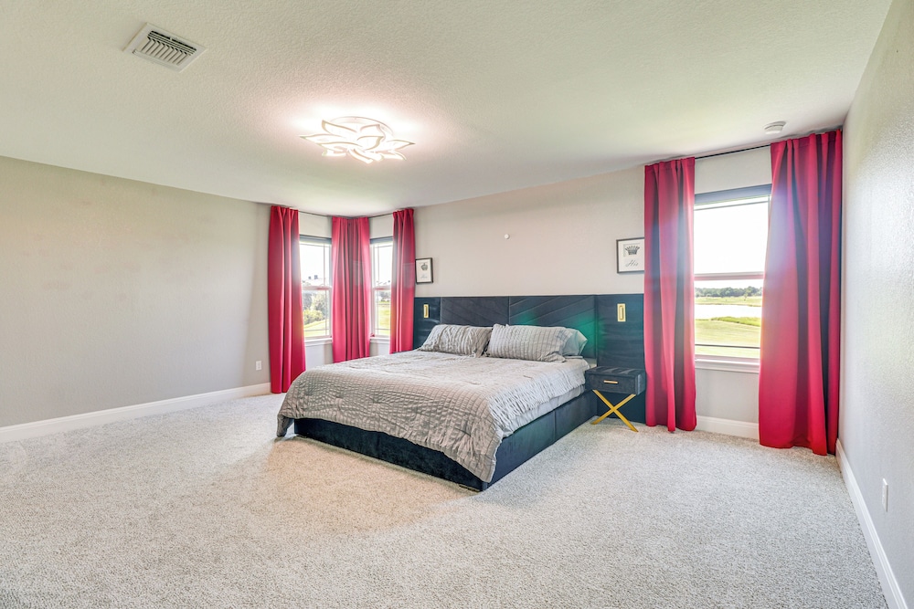 5 Mi to Old Town Hutto: Star Ranch Golf Retreat