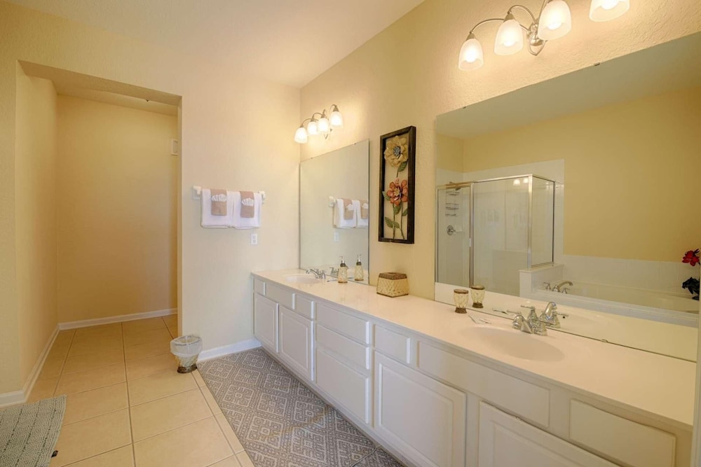 5048 Vista Cay - Image 3