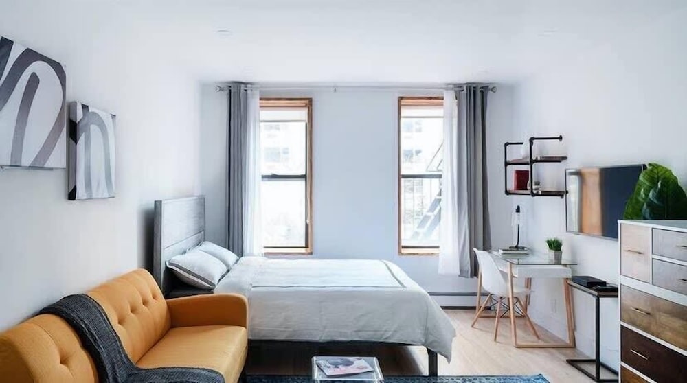 1597 New York Apt