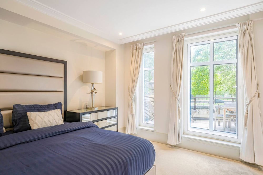Ultra Luxury Mayfair Home Park Lane Location