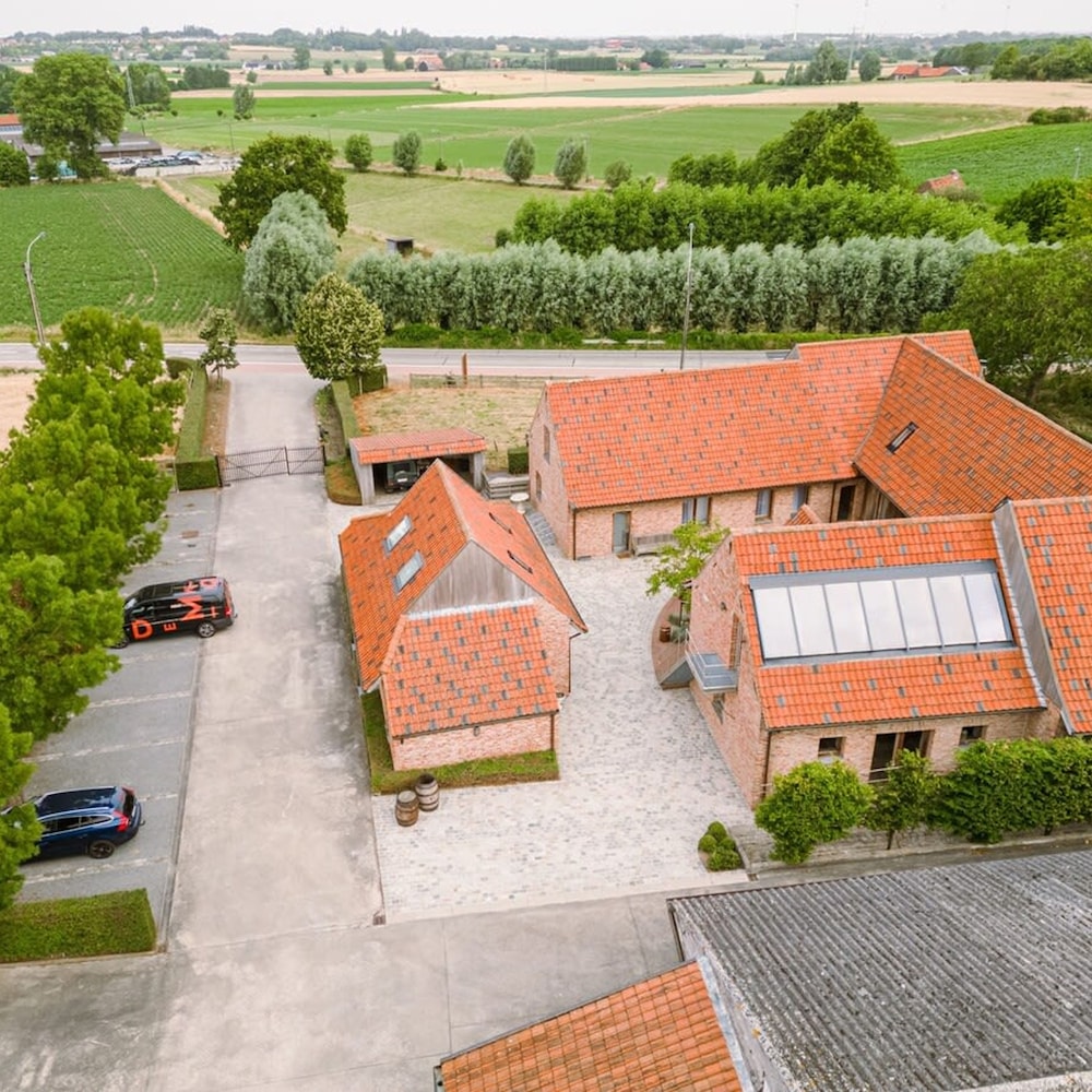 Charming Roger s Farm