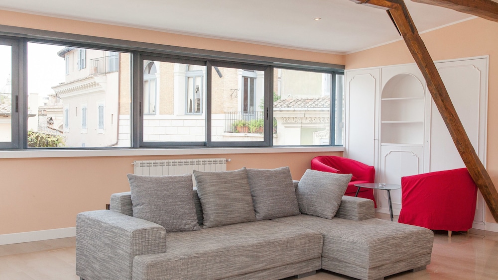 Rental in Rome Navona Penthouse