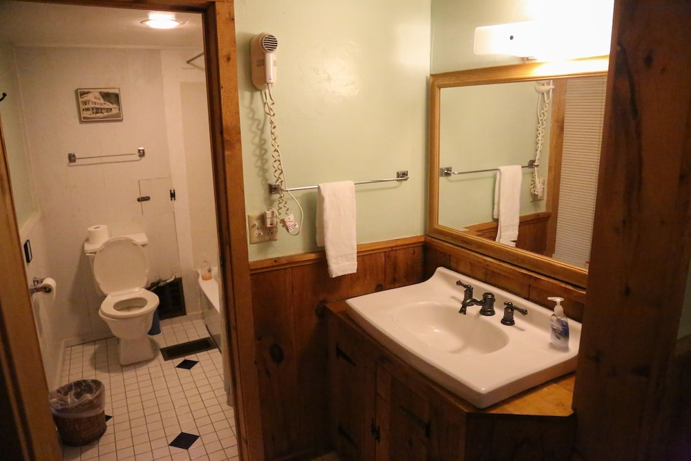 Plymouth Vacations - Salt Ash Inn - Property Image 83