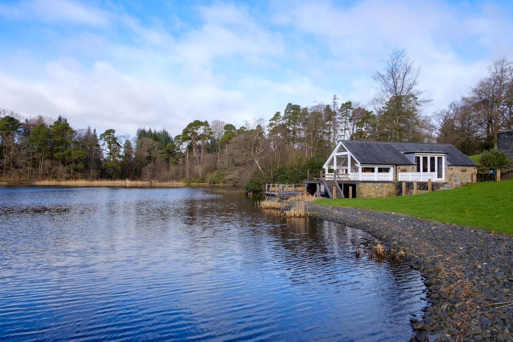 Lilymere Boat House