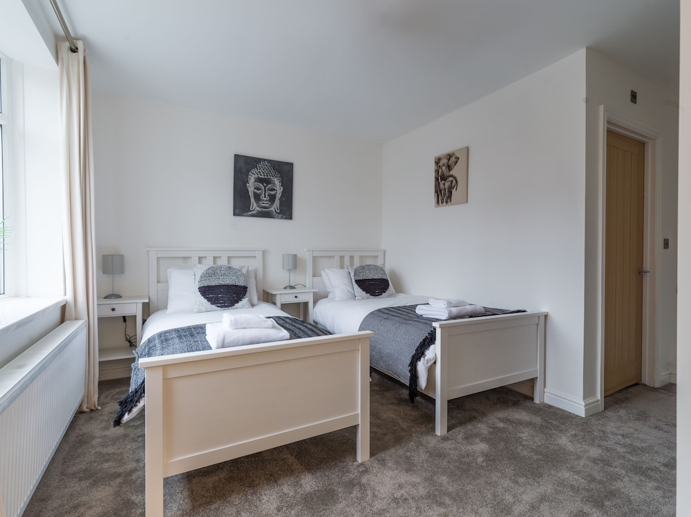 Ord House - 3 Bedroom Bungalow Stakeford view 2