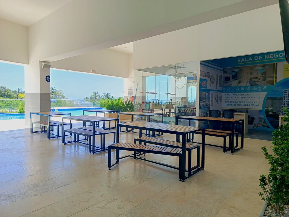 Apartasuites Sierra Beach - Vista al Mar