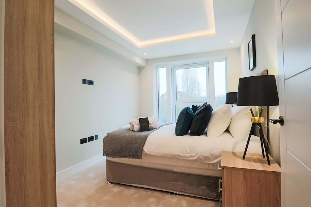 Portfolio Apartments- Welwyn Town Centre view 2