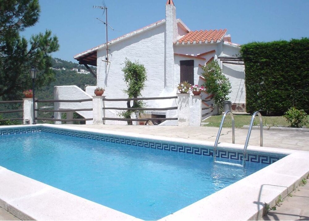 Villa in Lloret de Mar - 104820 by MO Rentals